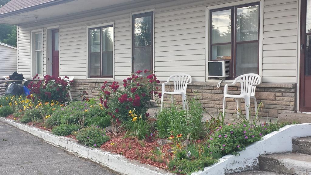 Fonthill Hipwell'S Motel المظهر الخارجي الصورة