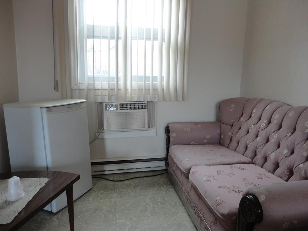 Fonthill Hipwell'S Motel الغرفة الصورة