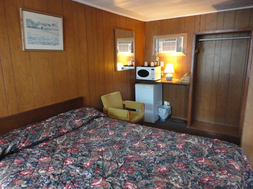 Fonthill Hipwell'S Motel الغرفة الصورة