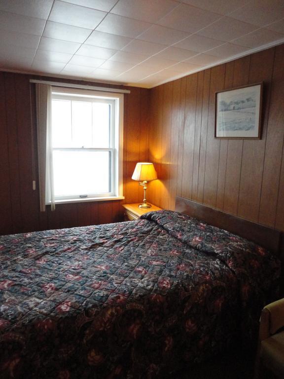 Fonthill Hipwell'S Motel الغرفة الصورة