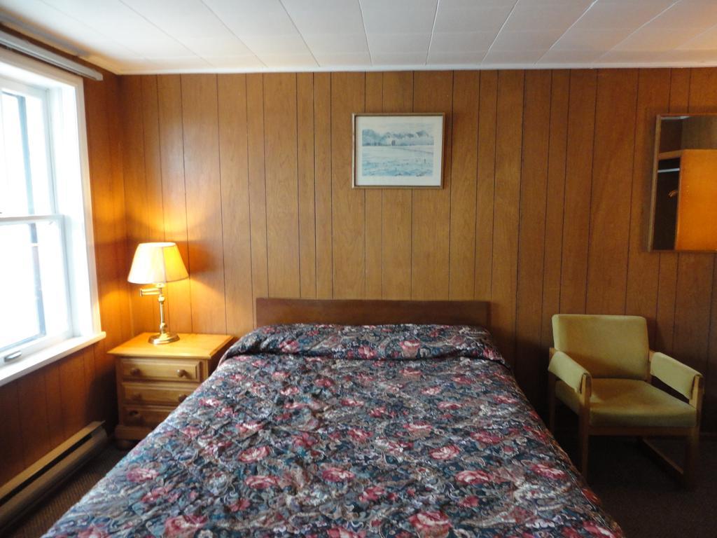 Fonthill Hipwell'S Motel الغرفة الصورة